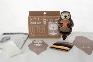 Kiriki Press Embroidery Kit | Otter